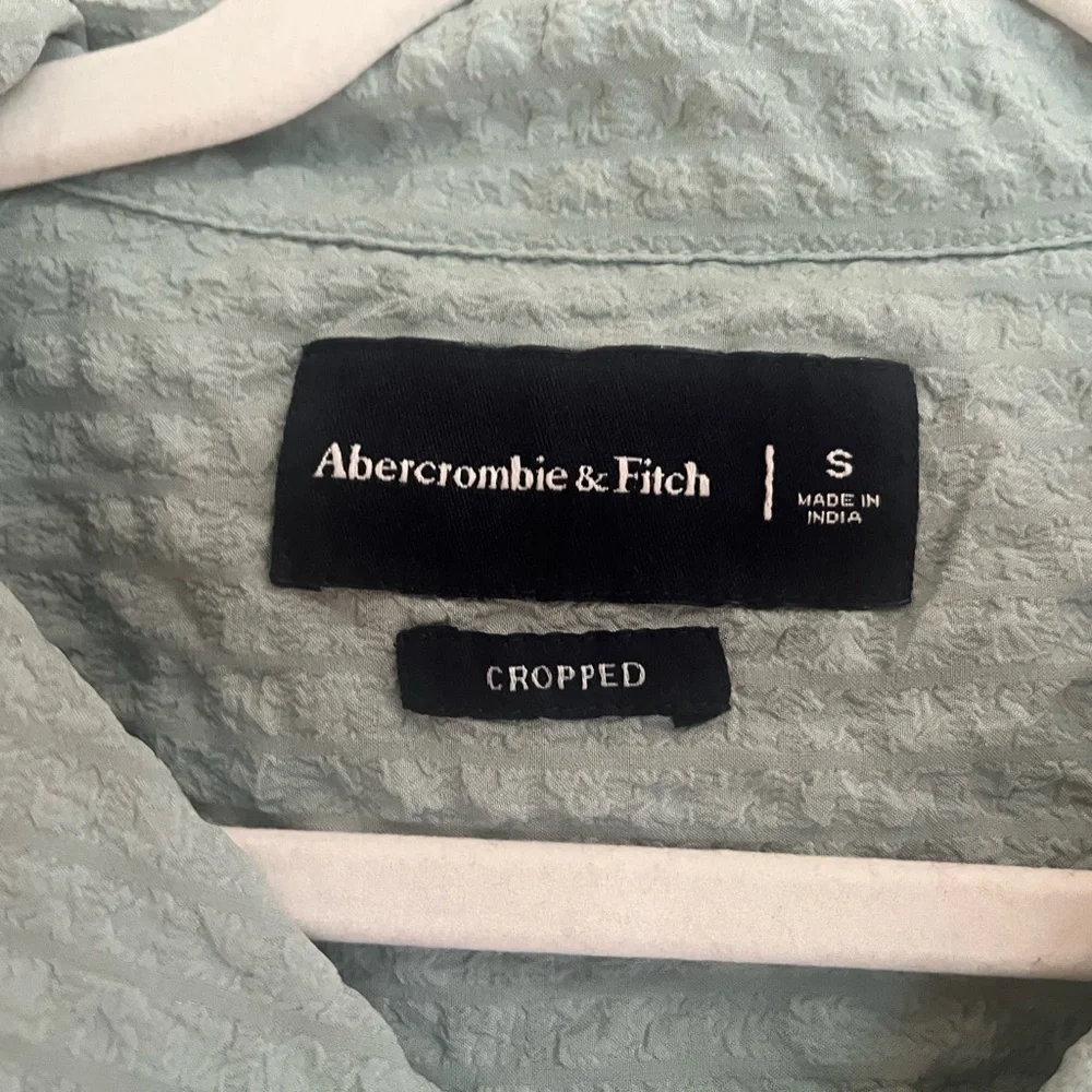 Abercrombie & Fitch Men's Light Green Textured Shirt - Picture 2 of 3